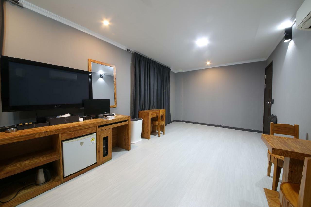 Gung Hotel Jeonju Ngoại thất bức ảnh