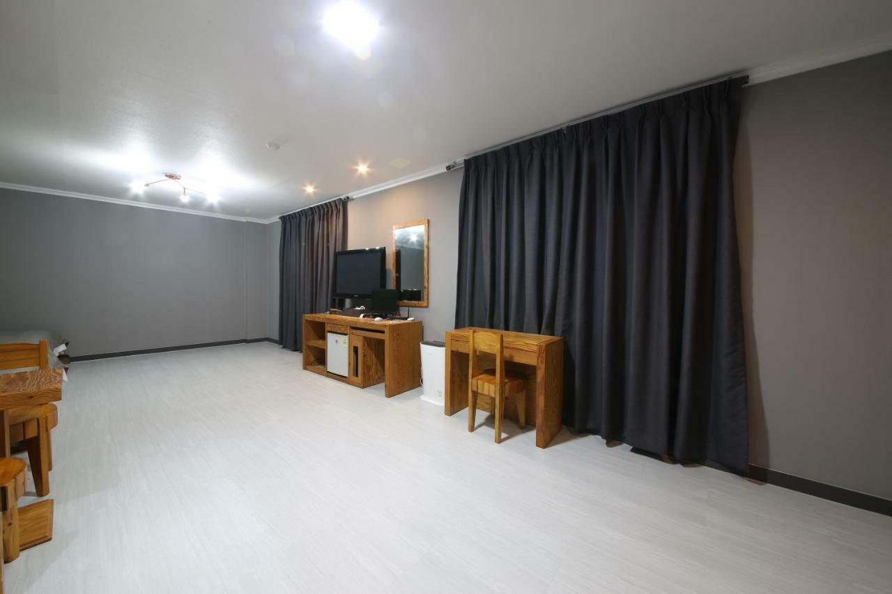 Gung Hotel Jeonju Ngoại thất bức ảnh